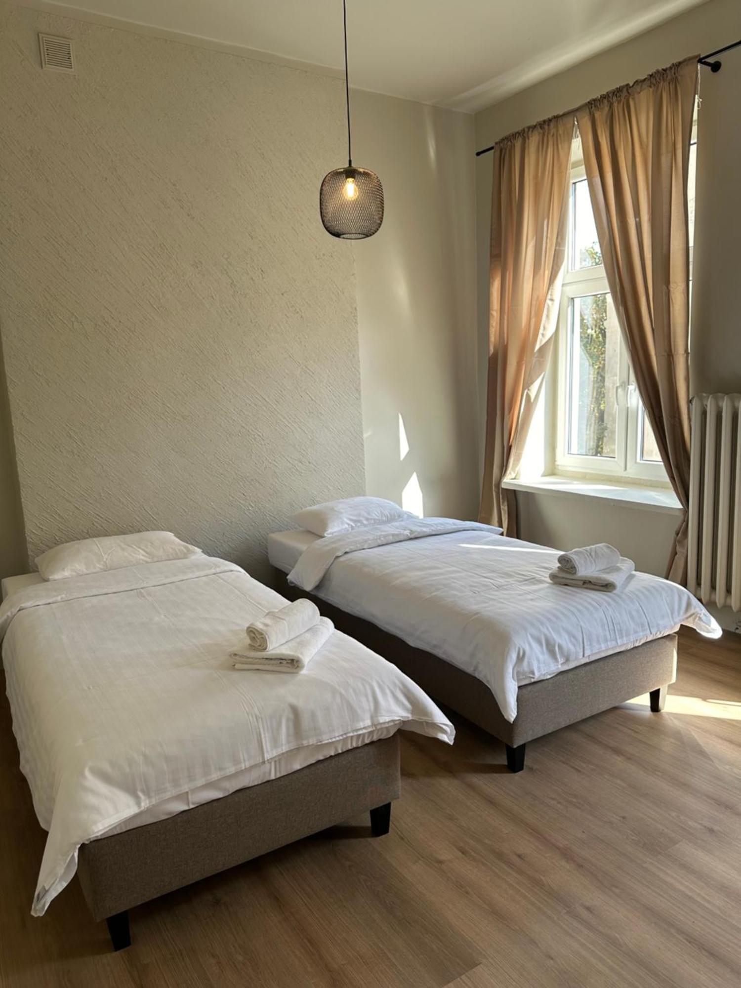 Hotelik Relax H360 Lódź Exterior foto