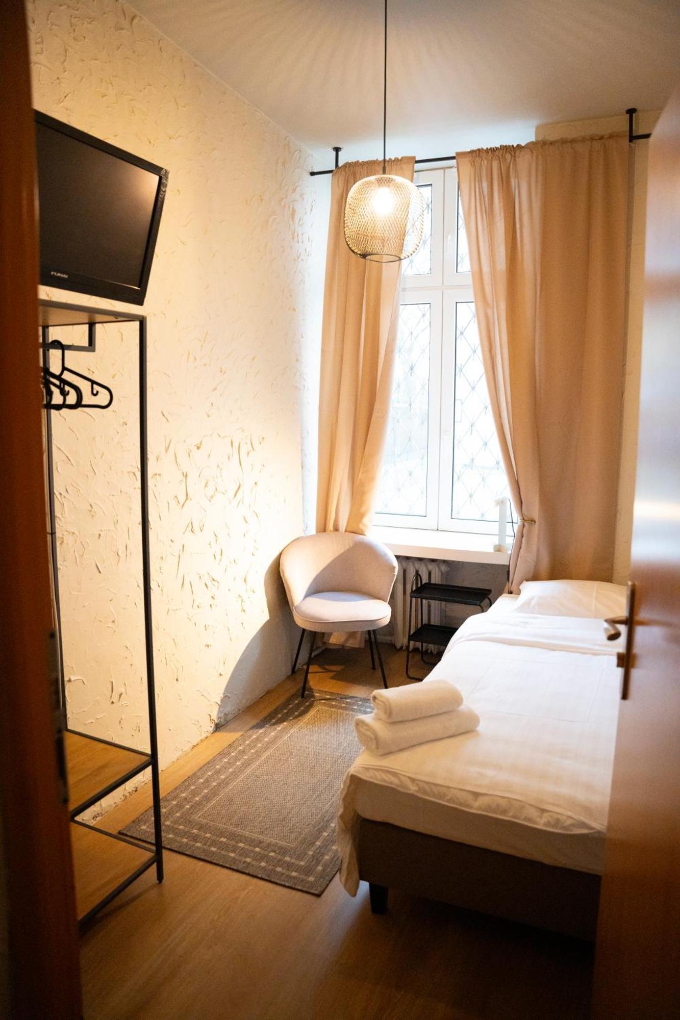 Hotelik Relax H360 Lódź Exterior foto